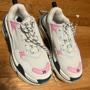 Balenciaga Triple S Shoes Size 39